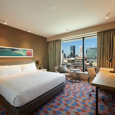 Отель Doubletree By Hilton Perth Northbridge Экстерьер фото