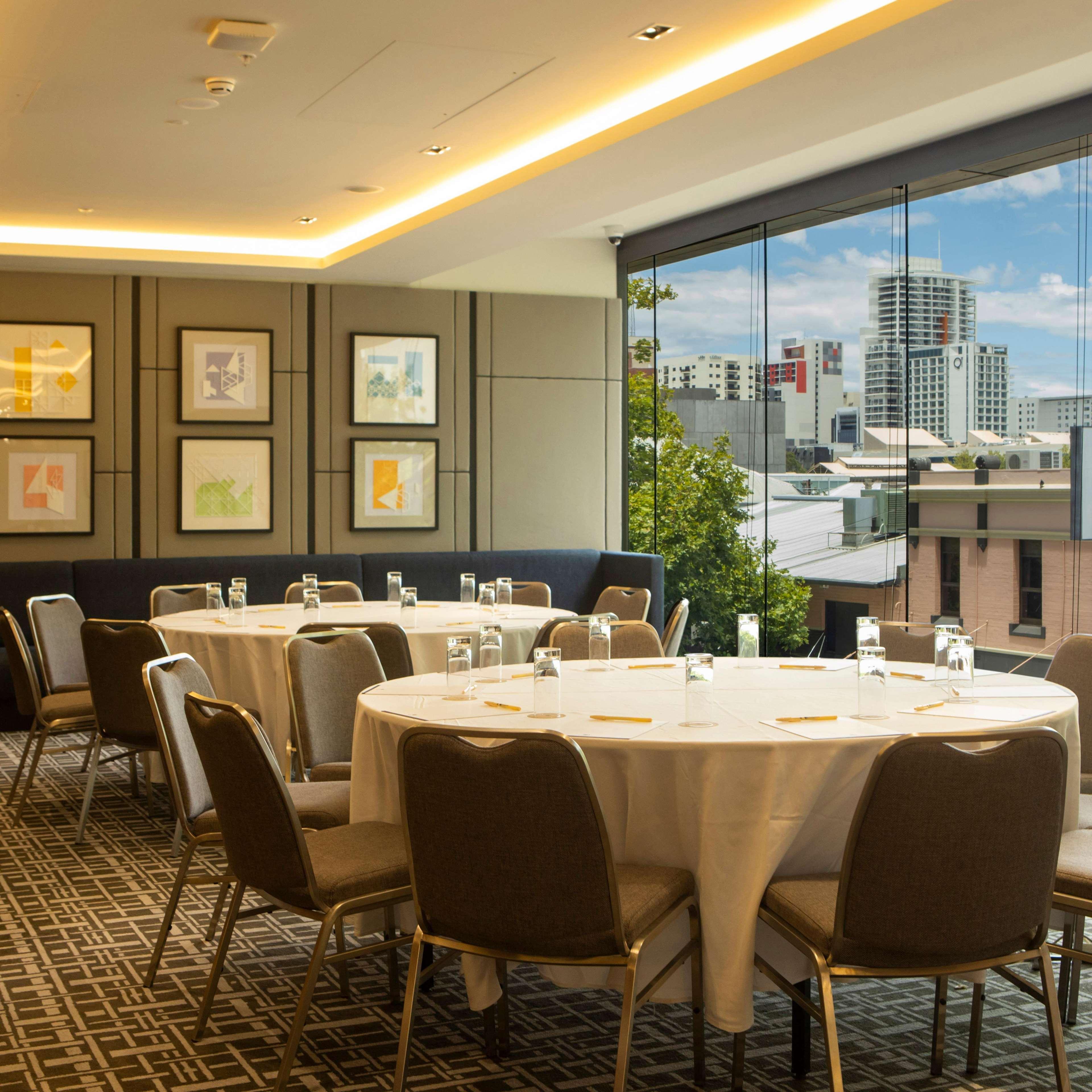 Отель Doubletree By Hilton Perth Northbridge Экстерьер фото