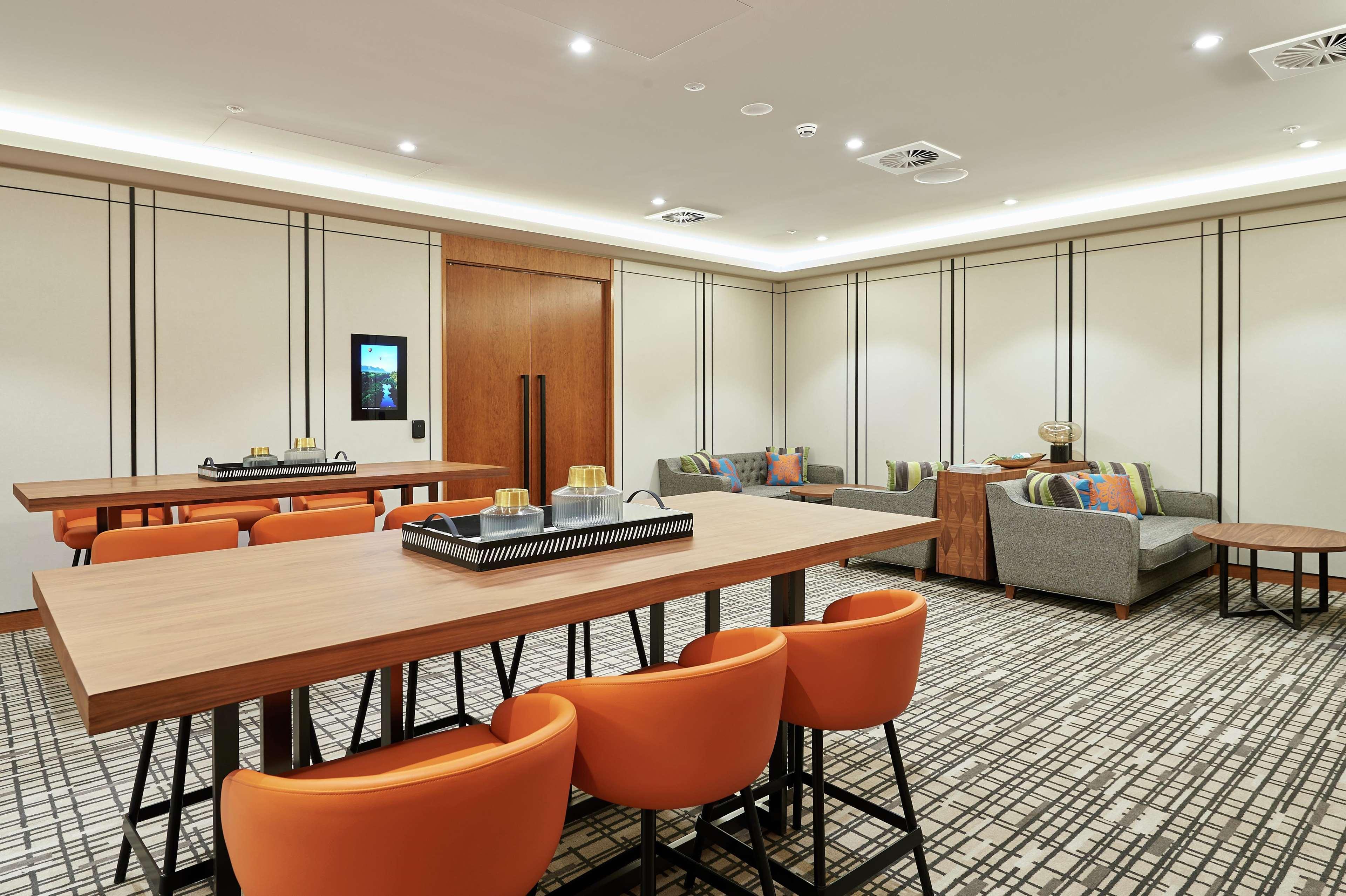 Отель Doubletree By Hilton Perth Northbridge Экстерьер фото