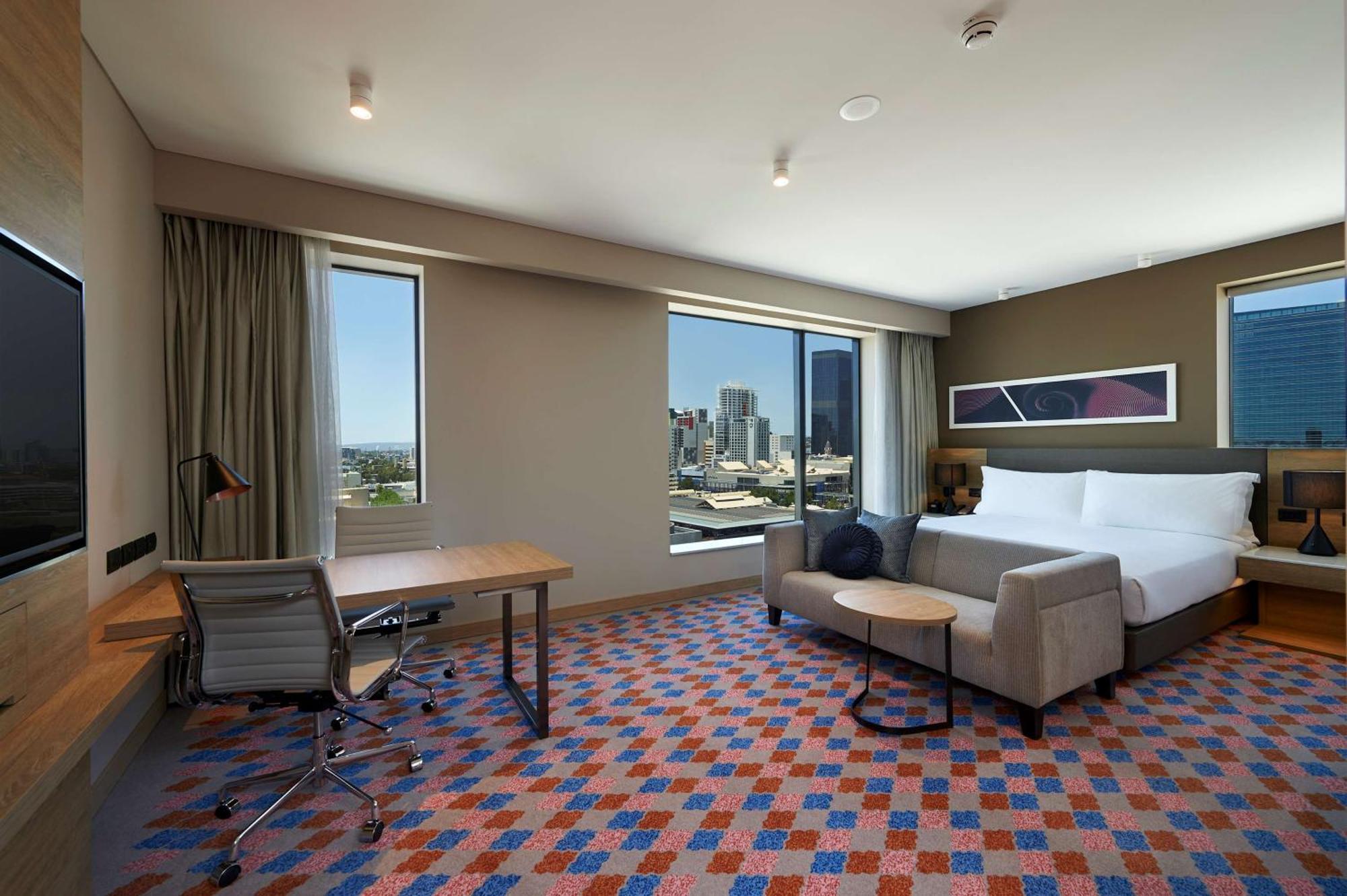 Отель Doubletree By Hilton Perth Northbridge Экстерьер фото