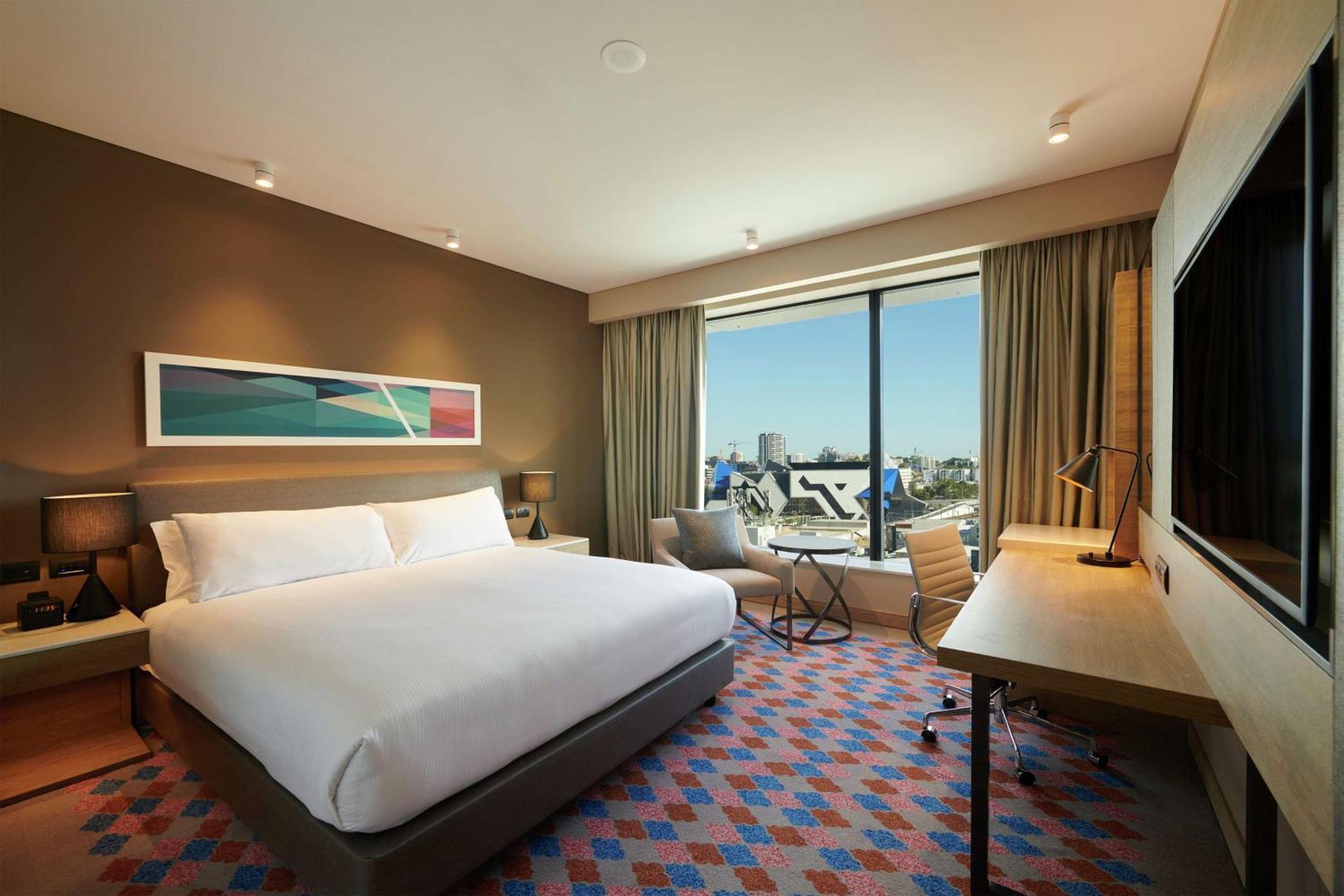 Отель Doubletree By Hilton Perth Northbridge Экстерьер фото