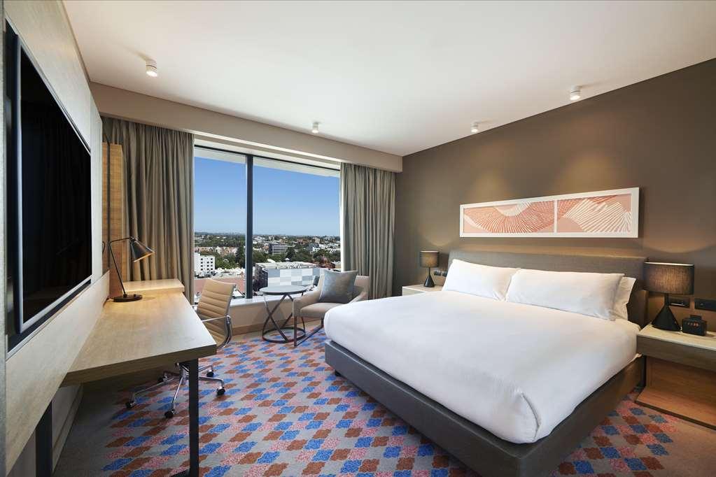 Отель Doubletree By Hilton Perth Northbridge Номер фото